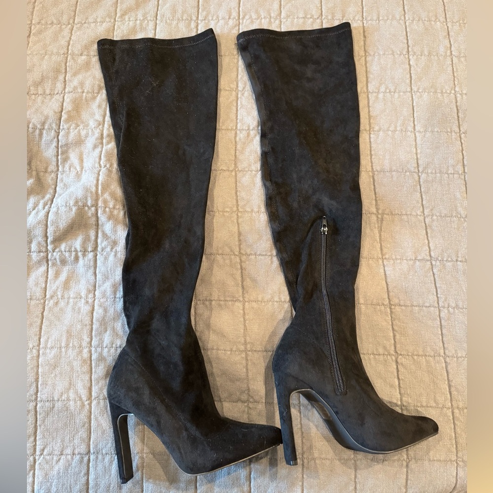 Women's Black Knee-High Boots